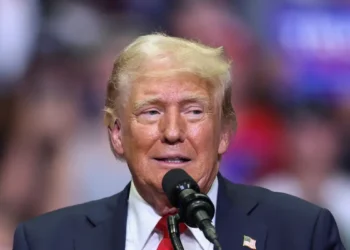 Trump anuncia que governo dos EUA reconhecerá apenas dois gêneros a partir de hoje: “Homem e mulher”