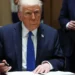 Após crise com Trump, Colômbia diz que vai voltar a receber deportados dos EUA