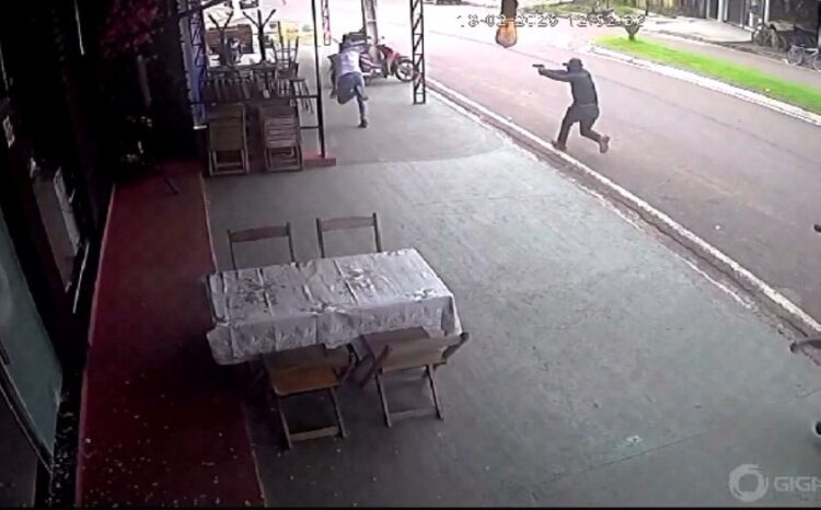 Homem é executado a tiros em plena luz do dia no Bairro da Cohab