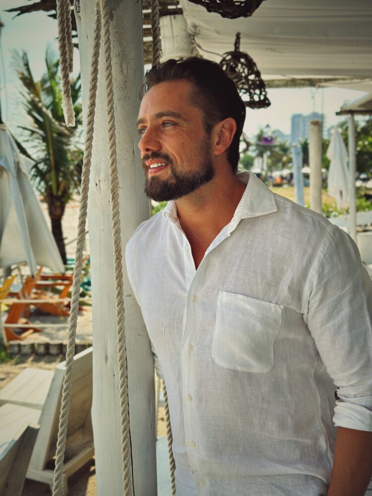 Ex-galã da Globo, Rafael Cardoso revela que está falido por vício em drogas