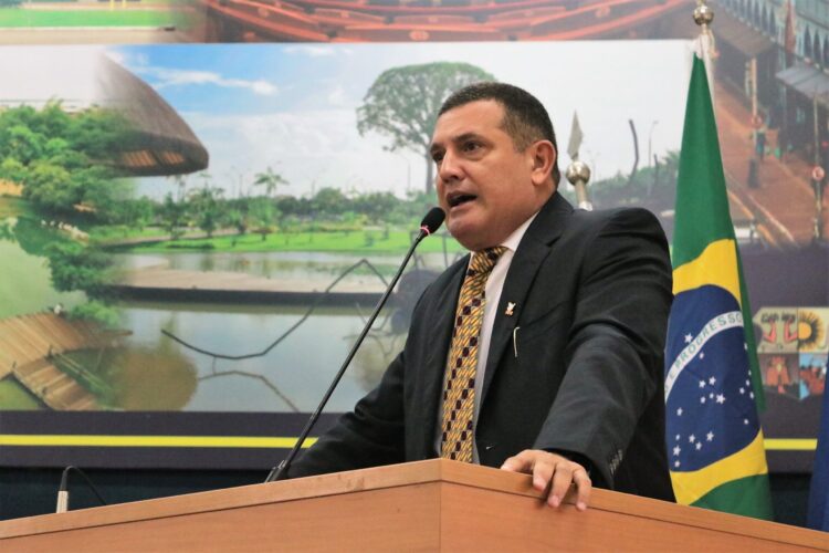 Vereador Fábio Souza (MDB) propõe CPI para investigar contas da Escola Bosque