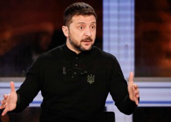 Zelensky chama condições da Rússia para cessar-fogo de ‘irrealistas’ e diz: ‘Putin morrerá em breve’