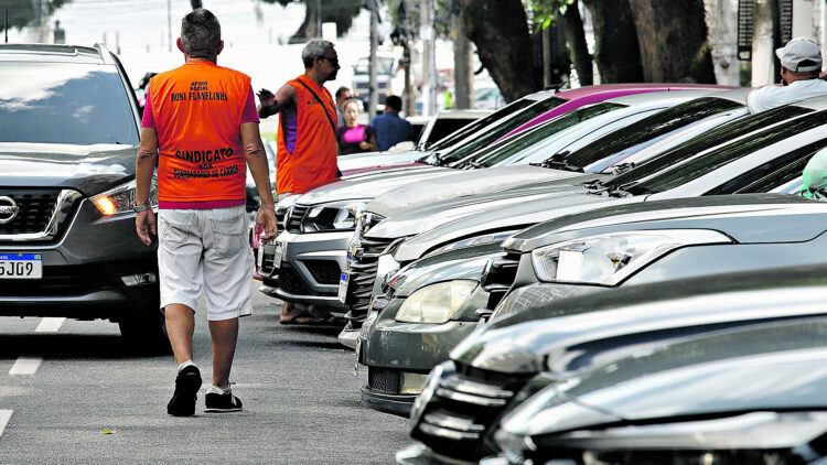 Projeto de Lei propõe até 8 anos de prisão para práticas abusivas de flanelinhas