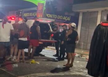 Homem tem caixa de som apreendida e é preso ao discutir com PMs durante festa de Carnaval em Capitão Poço