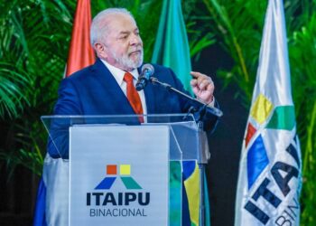 Lula trava criação de comissão para fiscalizar contas de Itaipu