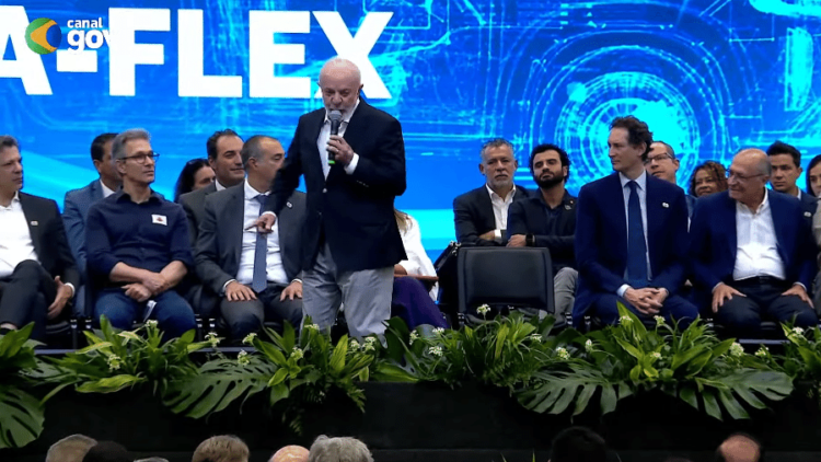 Lula manda recado para Trump: “Fale manso comigo”