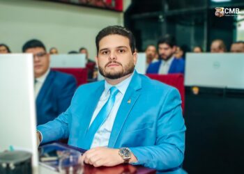 CASO DOS BYDs: Vereador André Martha adia apresentação de extratos bancários à equipe do QB News; motivo seria uma viagem à SP