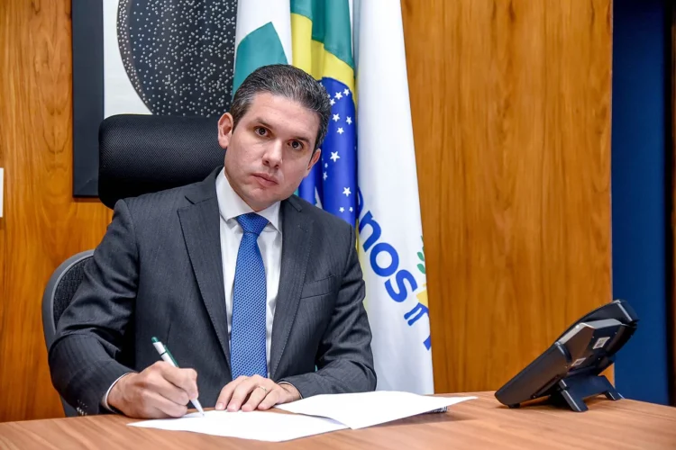 Motta rejeita decidir sozinho e indica que levará projeto de anistia pelo 8/1 a líderes na Câmara