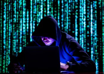 Criminosos fizeram site falso de banco para furtar R$ 100 milhões, diz PF