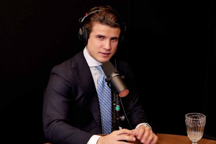 “VAMPIRISMO SOCIAL”: André Marinho compara fraude no INSS com golpe do mensalão