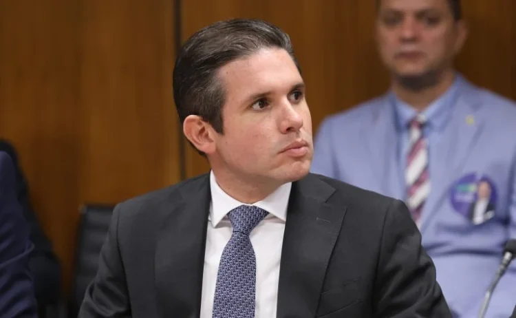 Hugo Motta e líderes decidem não pautar urgência da anistia na Câmara