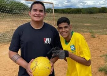 Luva de Pedreiro perde processo e pagará multa milionária a Allan Jesus; ex-empresário debocha: ‘Receba!’