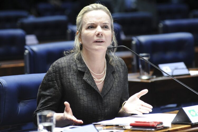 Fraude no INSS: Gleisi diz que Lupi “não tem motivo para ser afastado”