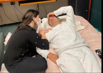 Em greve de fome há uma semana, Glauber Braga continua dormindo na Câmara durante o feriado