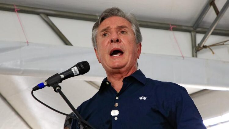 Ex-presidente Fernando Collor é preso em Maceió