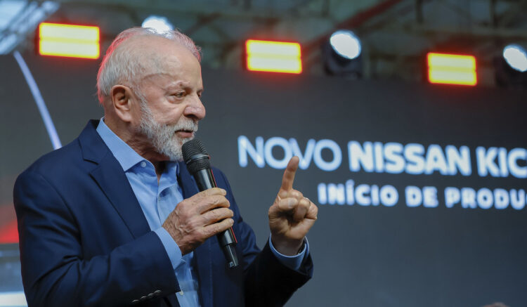 Governo Lula projeta salário mínimo de R$ 1.630 em 2026
