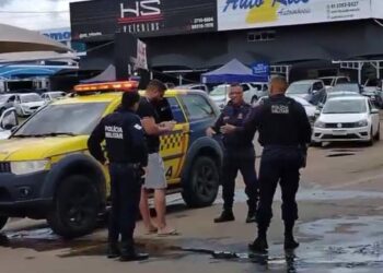 Capitão da PM tenta dar carteirada e leva esculacho de sargento