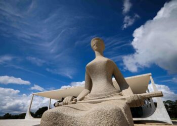 STF derruba leis municipais que proibiam linguagem neutra nas escolas