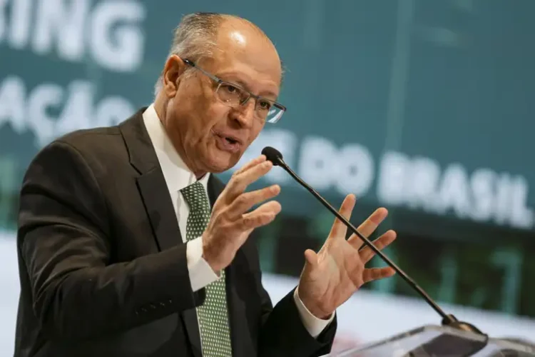 Alckmin: governo vai estudar venda de remédio sem receita em mercados