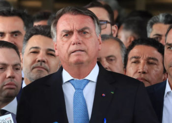 Bolsonaro diz que não deixará o Brasil caso seja condenado: ‘Vou morrer na cadeia’