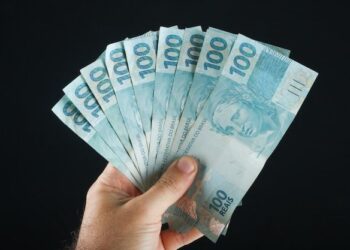 Ministério da Fazenda projeta dívida pública em 80,3% do PIB em 2025