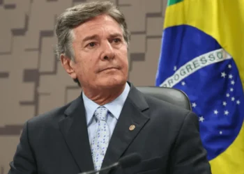 Em prisão domiciliar, Collor vai ficar em cobertura de 600m², avaliada em R$ 9 milhões, na orla de Maceió