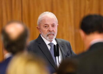 Lula diz que faltou coragem dos governos anteriores para transposição