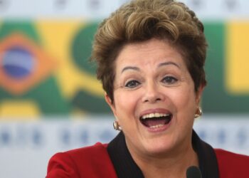 Comissão de Anistia reconhece Dilma como anistiada política e aprova indenização de R$ 100 mil