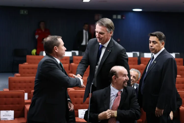 ‘Não tem por que me condenar. Consciência está tranquila’, diz Bolsonaro após ouvir Cid no STF