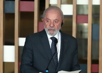 No G7, Lula diz que “vácuo de liderança” agrava quadro de guerras