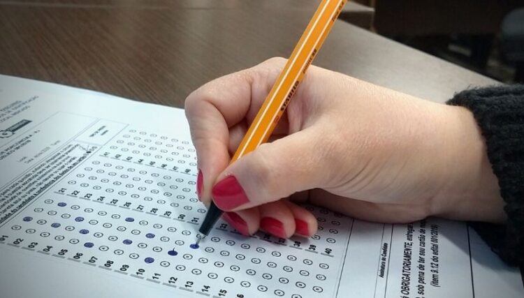 Lula sanciona lei que amplia para 30% cotas para negros em concursos