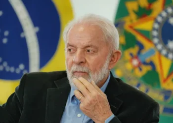 Governo Lula pede que STF suspenda ações de vítimas que pedem restituição dos descontos após fraude ao INSS