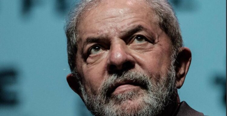 Desaprovação do governo Lula mantém alta e vai a 57%