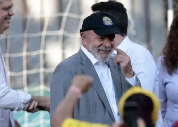 Lula anuncia acordo de moradia para desocupar Favela do Moinho