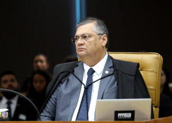 Dino vota para responsabilizar as redes por postagens de usuários; placar no STF está 4 a 1 a favor da medida