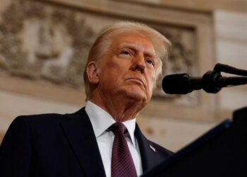 Trump diz que “o Brasil não está sendo bonzinho” e que, por isso, vai taxar os brasileiros