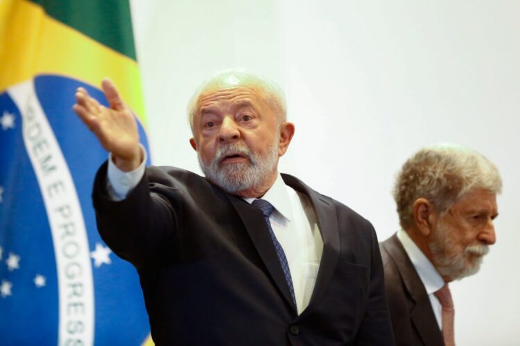 Governo Lula prepara corte de benefícios tributários para atingir meta fiscal