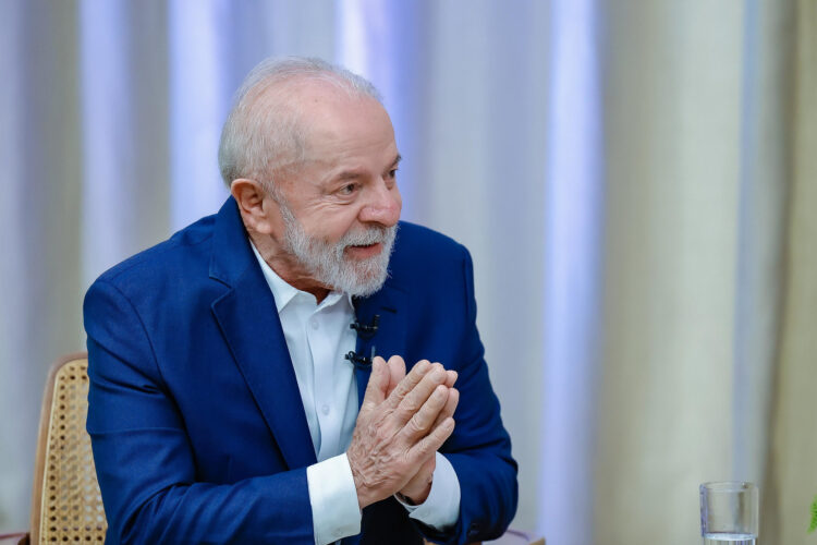 Governo Lula é ruim ou péssimo para 51,2%; enquanto 41,6%, acham bom ou ótimo, diz pesquisa Atlas/Bloomberg