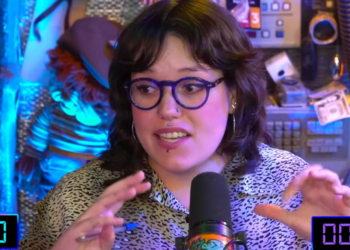 Influenciadora de esquerda diz que “Hamas é um partido político” e apresentador rebate: “terroristas”