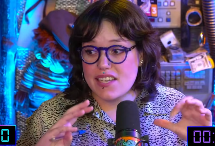 Influenciadora de esquerda diz que “Hamas é um partido político” e apresentador rebate: “terroristas”