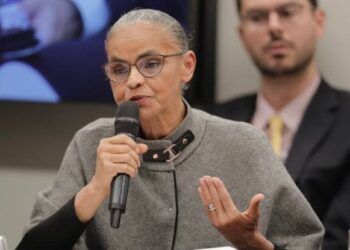 Em volta ao Congresso, Marina sofre ataques machistas de ruralistas