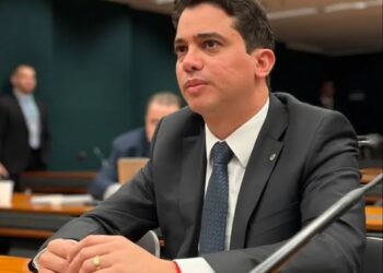 Deputado do PSB é alvo de operação da PF que investiga desvio de emendas; operação é deflagrada nesta terça (8)