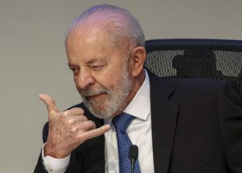 Na Argentina por 24h, Lula torrou R$60 mil só no ‘cafezinho’ e R$400 mil com carrões