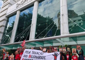 MST protesta em shopping luxuoso onde Janja foi às compras, no RJ