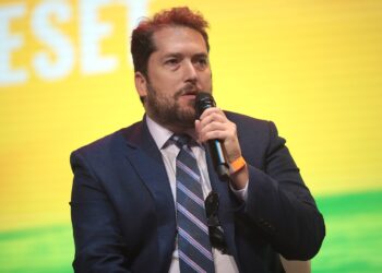 Subsecretário dos EUA diz que Moraes lidera “perseguição” a Bolsonaro