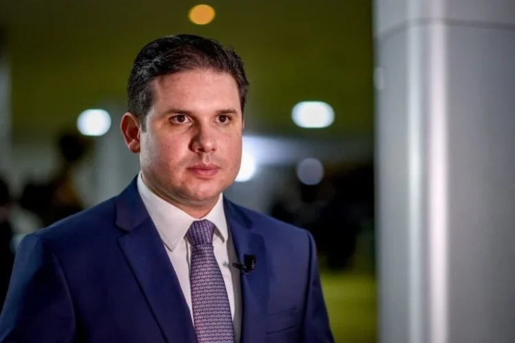 Hugo reforça discurso de soberania e condena sanção dos EUA a Moraes