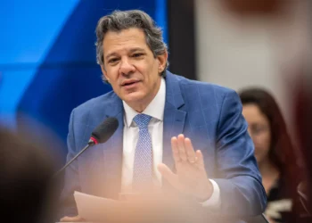 Haddad quer alegar ao STF que elevação no IOF visa combater sonegação