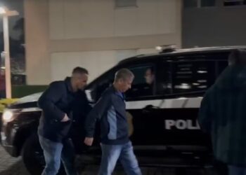 Preso por ataque cibernético, hacker milionário ganhou R$ 9 mil em Auxílio Emergencial