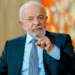 “Sou bom de truco. Se Trump estiver trucando, ele vai tomar um seis”, diz Lula