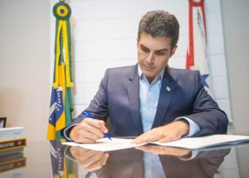 Helder Barbalho institui o “Dia da Esposa do Pastor” no calendário oficial do Estado